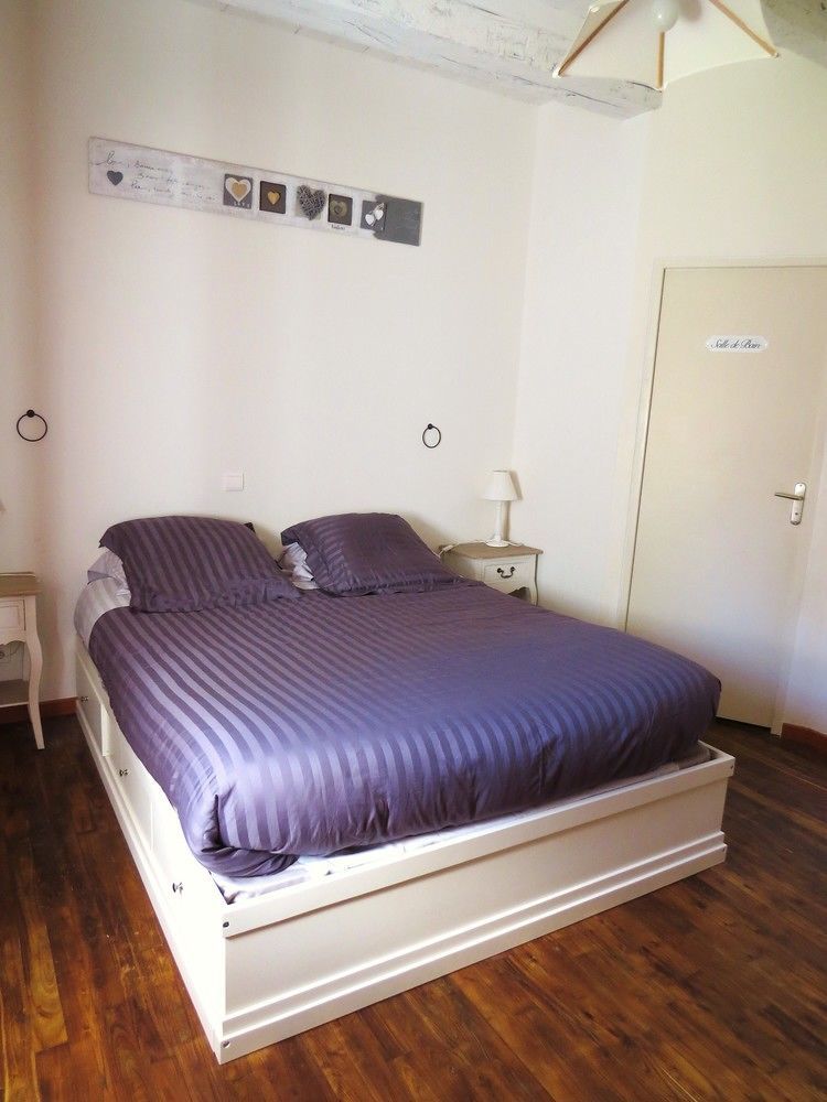 Bed and Breakfast Domaine De La Clauzade Saint-Germain-les-Vergnes Exteriér fotografie
